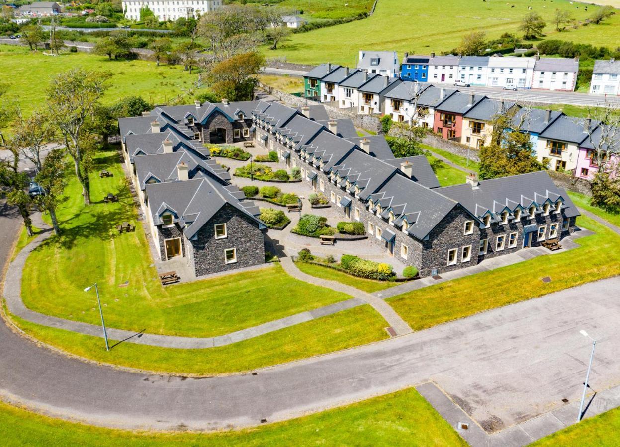 Dingle Courtyard Holiday Homes 3 Bed By Trident Holiday Homes Eksteriør bilde
