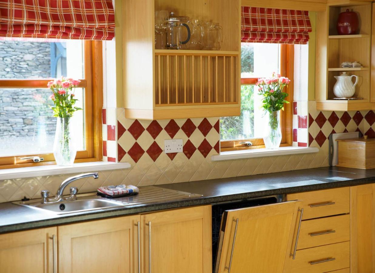 Dingle Courtyard Holiday Homes 3 Bed By Trident Holiday Homes Eksteriør bilde