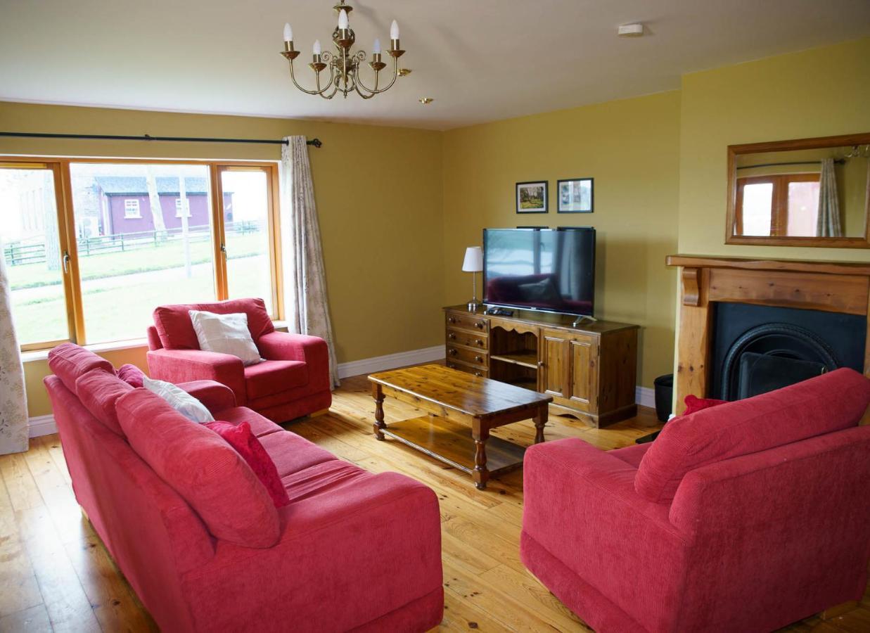 Dingle Courtyard Holiday Homes 3 Bed By Trident Holiday Homes Eksteriør bilde