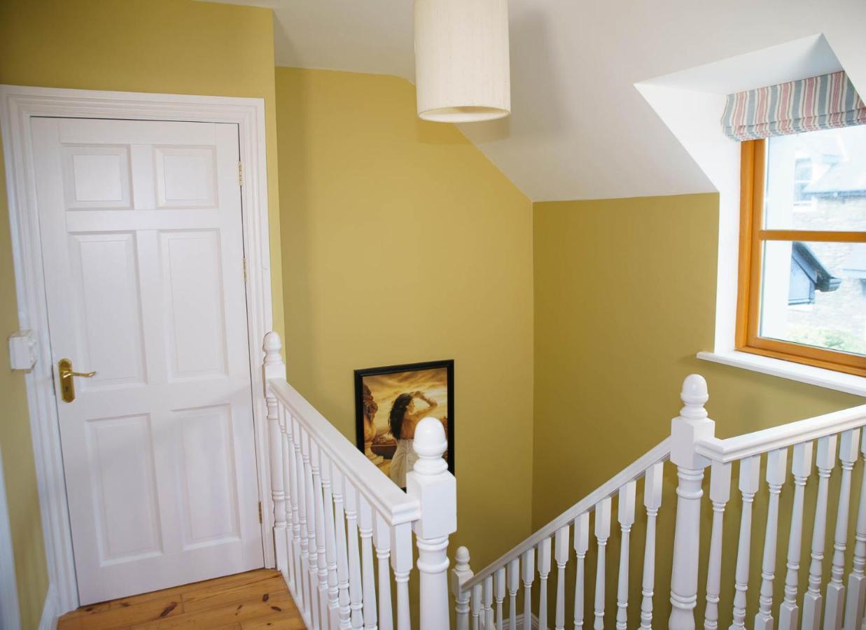 Dingle Courtyard Holiday Homes 3 Bed By Trident Holiday Homes Eksteriør bilde